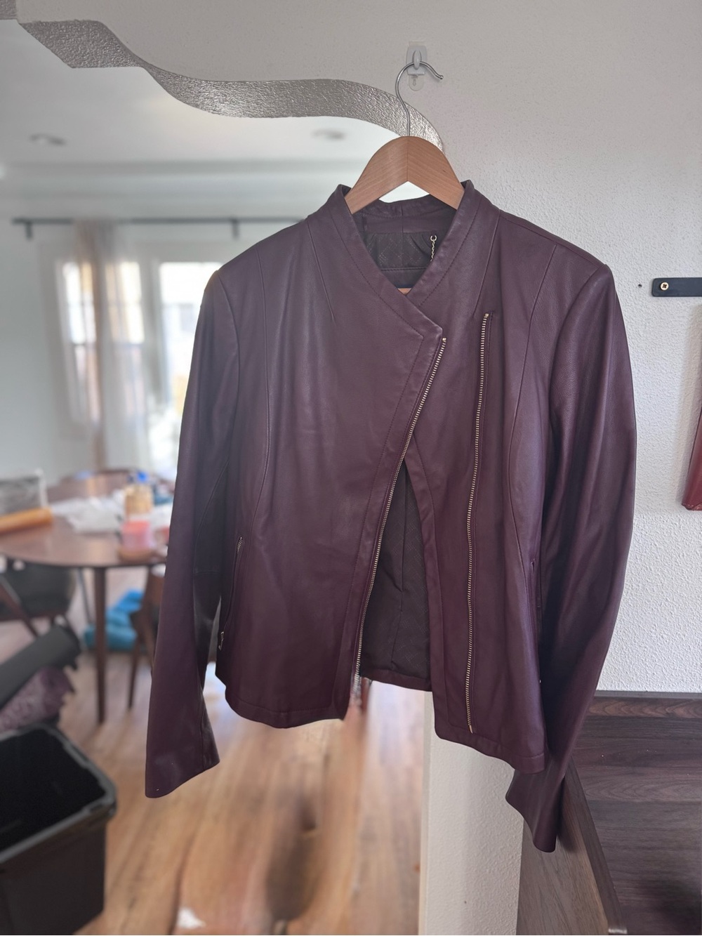 Stunning Cole Haan oxblood leather jacket - Picture 2 of 2